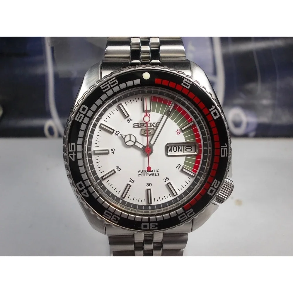 SEIKO 150M DAY/DATE DIVERS AUTO MENS WATCH 6309-729A 'WHITE SEIKO 5' (SN 742885)